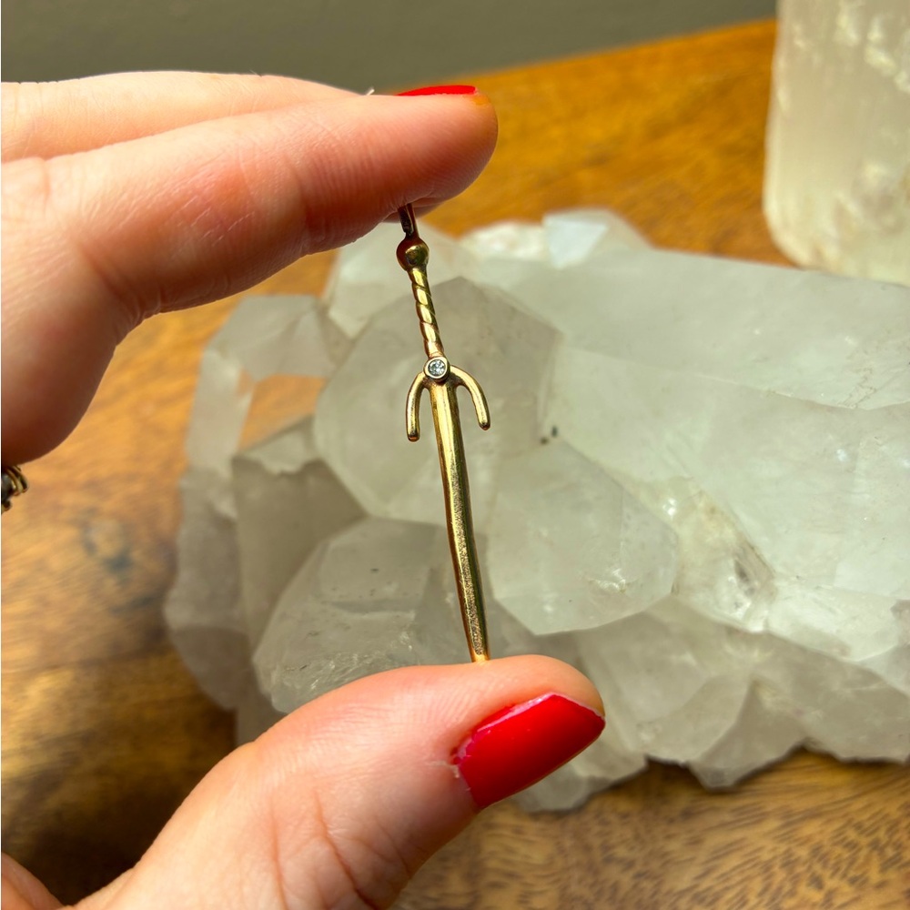 14k solid gold diamond dagger pendant